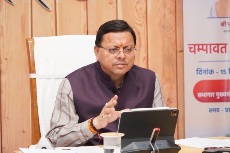 दो दिन में खोली जाएं बंद सड़कें, जो नहीं खुल पाएंगी, उसका कारण करना होगा स्पष्ट : सीएम धामी
