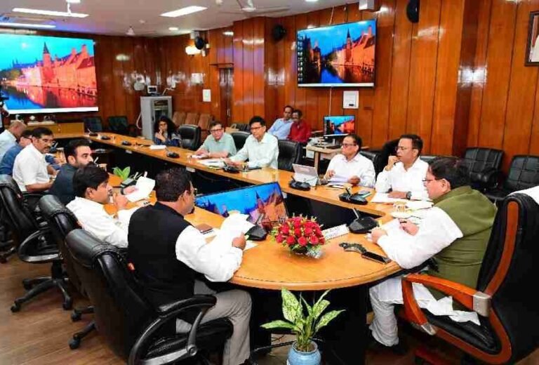 मुख्यमंत्री धामी ने उत्तर प्रदेश एवं उत्तराखण्ड राज्य के मध्य अवशेष आस्तियों एवं दायित्वों के मामलों की समीक्षा की