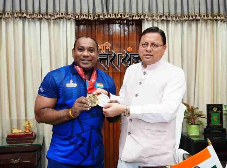 मुख्यमंत्री से वेटलिफ्टर मुकेश पाल ने की भेंट, मुकेश ने भारत के लिए रजत एवं कांस्य पदक जीतकर देश और उत्तराखंड का नाम किया गौरवान्वित