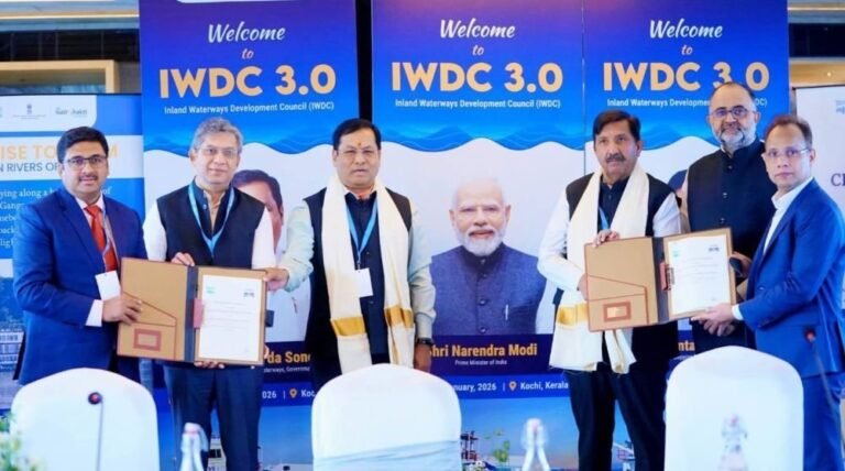 IWDC 3.0 ने भारत के अंतर्देशीय जलमार्गों पर हरित गतिशीलता, माल ढुलाई और नदी पर्यटन को बढ़ावा देने के लिए 1,500 करोड़ रुपये से अधिक की परियोजनाओं को दी मंजूरी